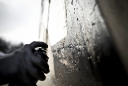 Краска для граффити с высоким давлением Montana Tarblack черная 600 мл